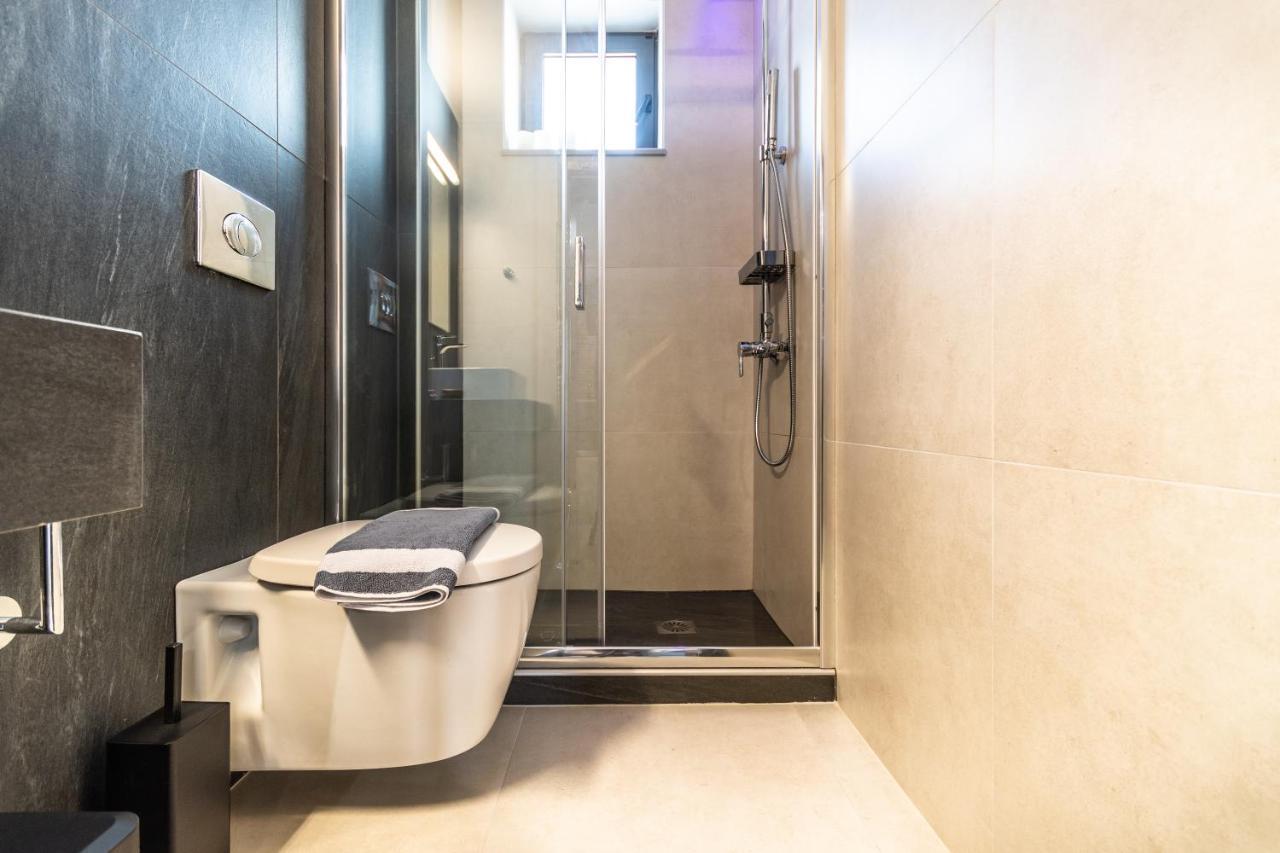 חאניה Mos Luxury City Suites - The R Suite מראה חיצוני תמונה