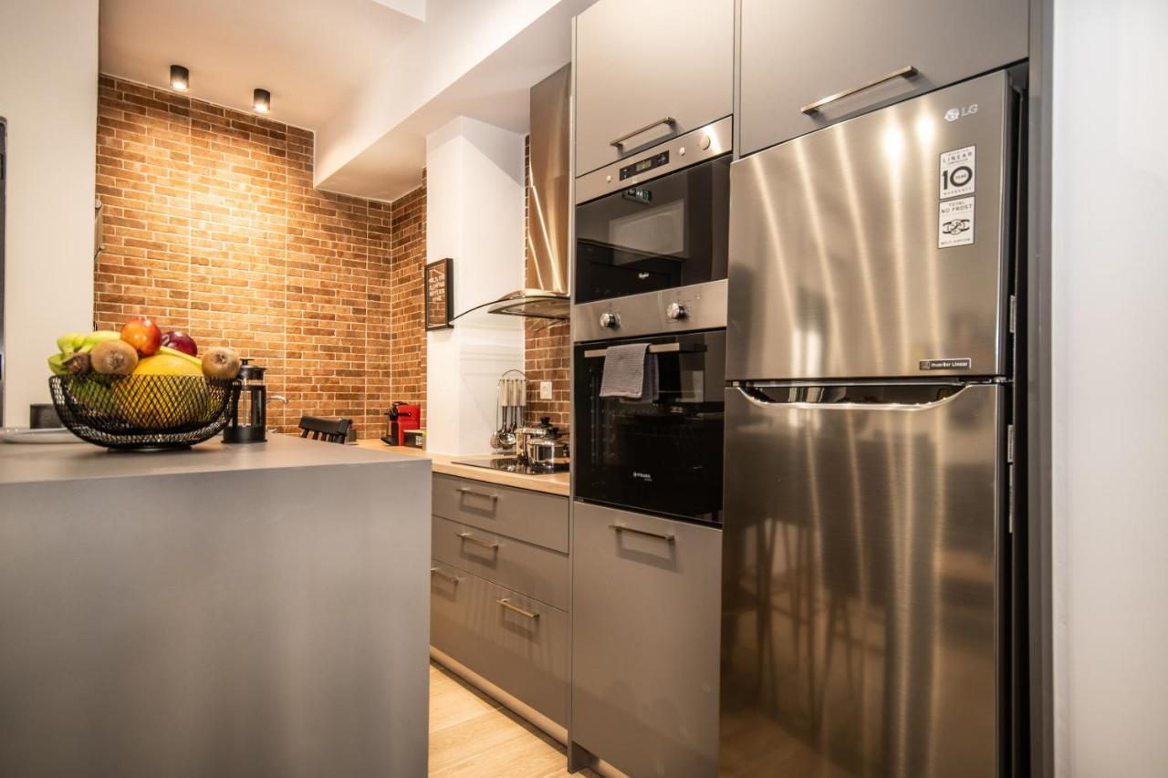 חאניה Mos Luxury City Suites - The R Suite מראה חיצוני תמונה
